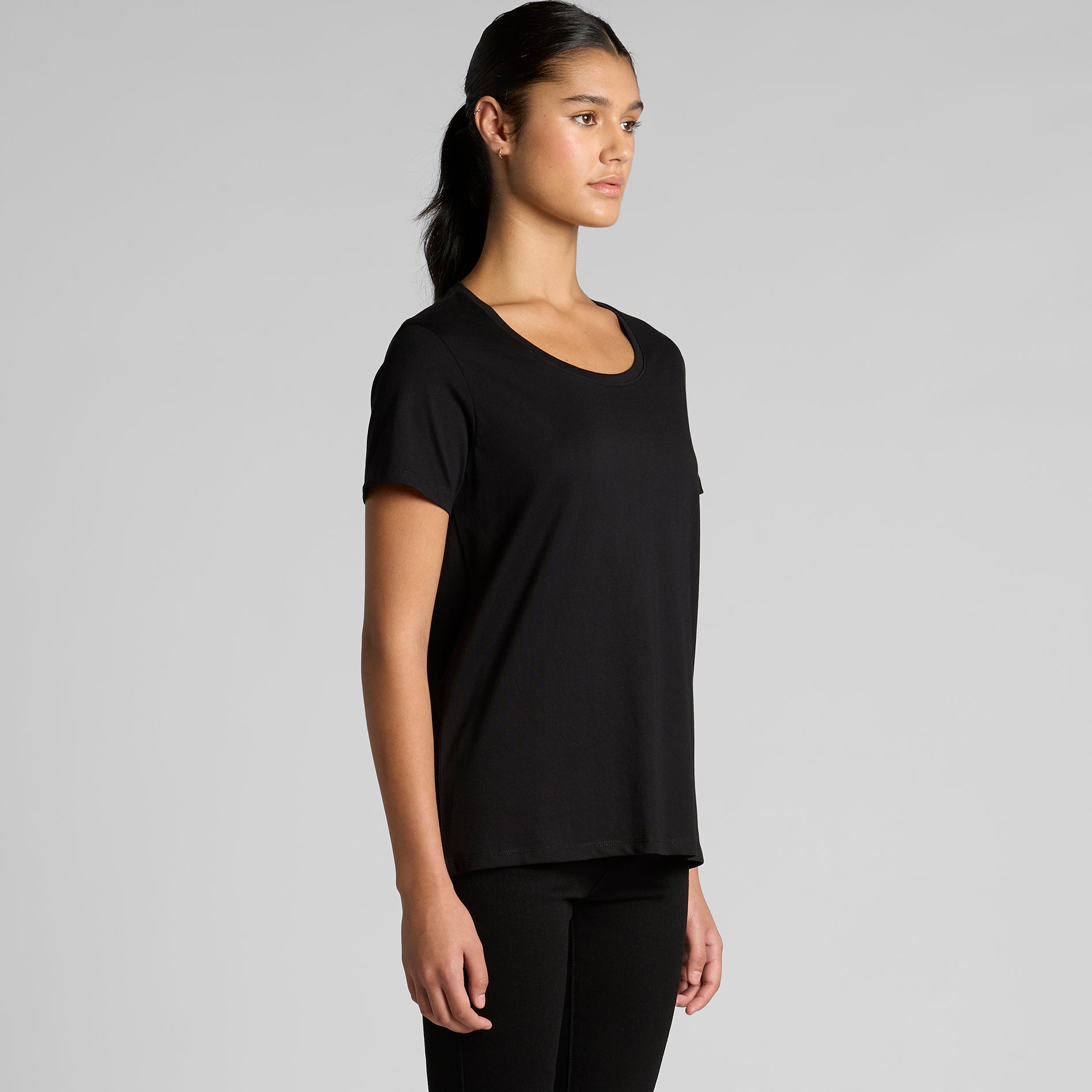 4019 WOS MAPLE SCOOP TEE