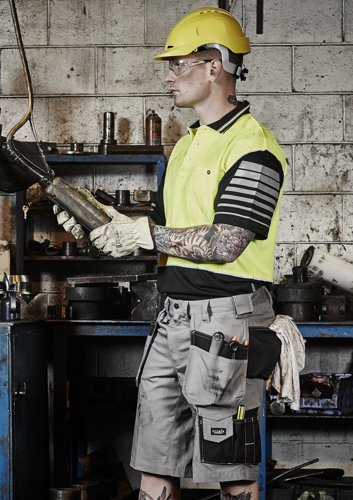 Syzmik Mens Ultralite Multi-pocket Short ZS510