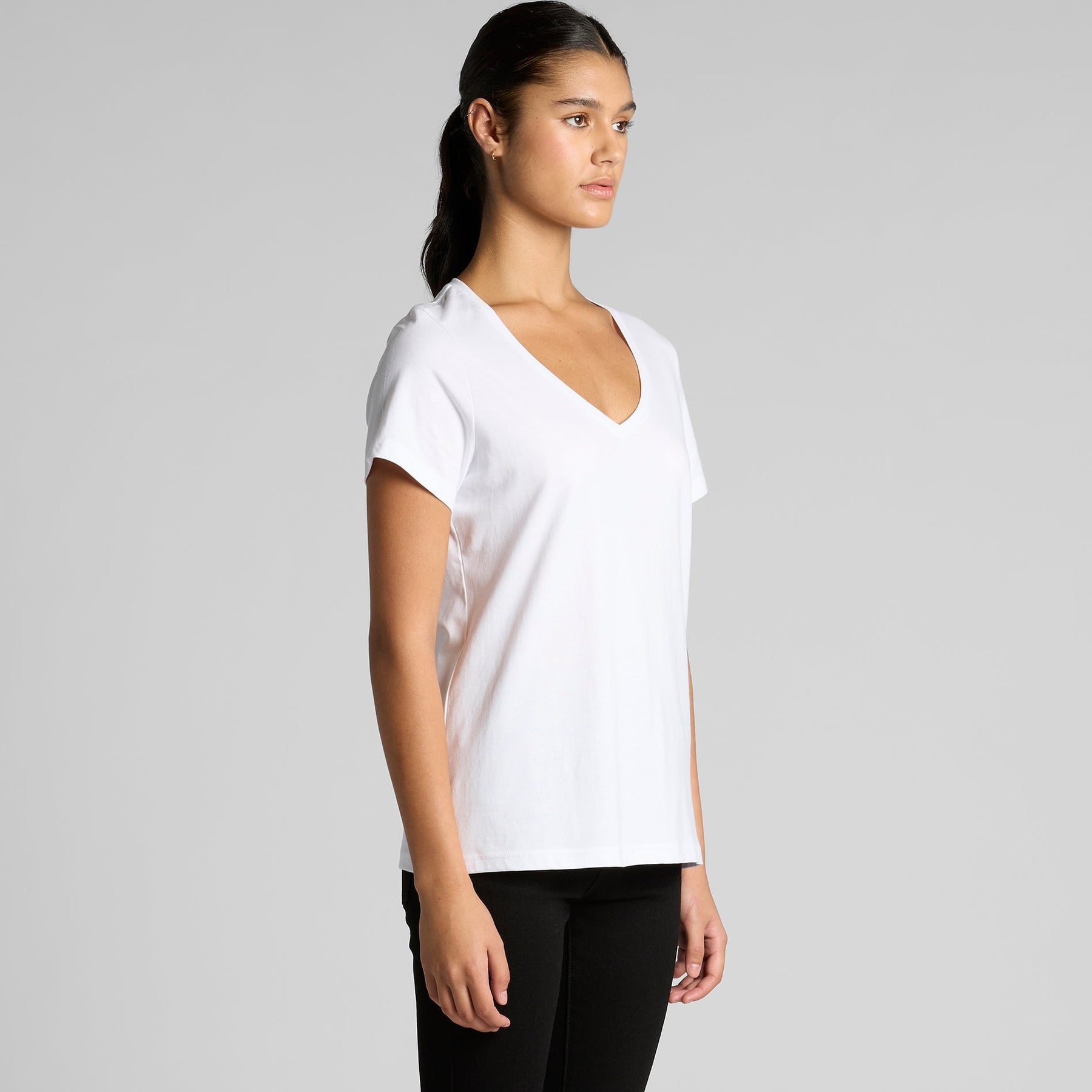 4023 WOS MAPLE V NECK TEE