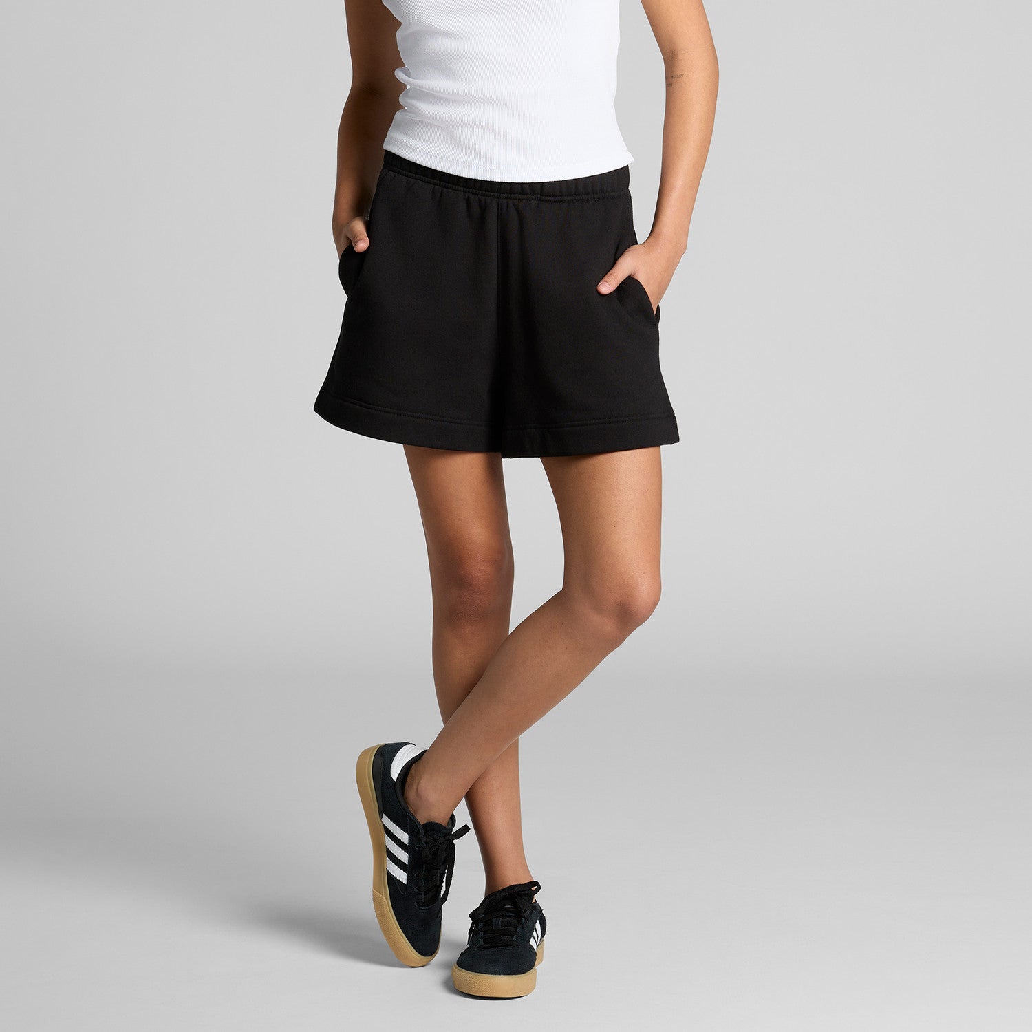 4933 WOS RELAX TRACK SHORTS